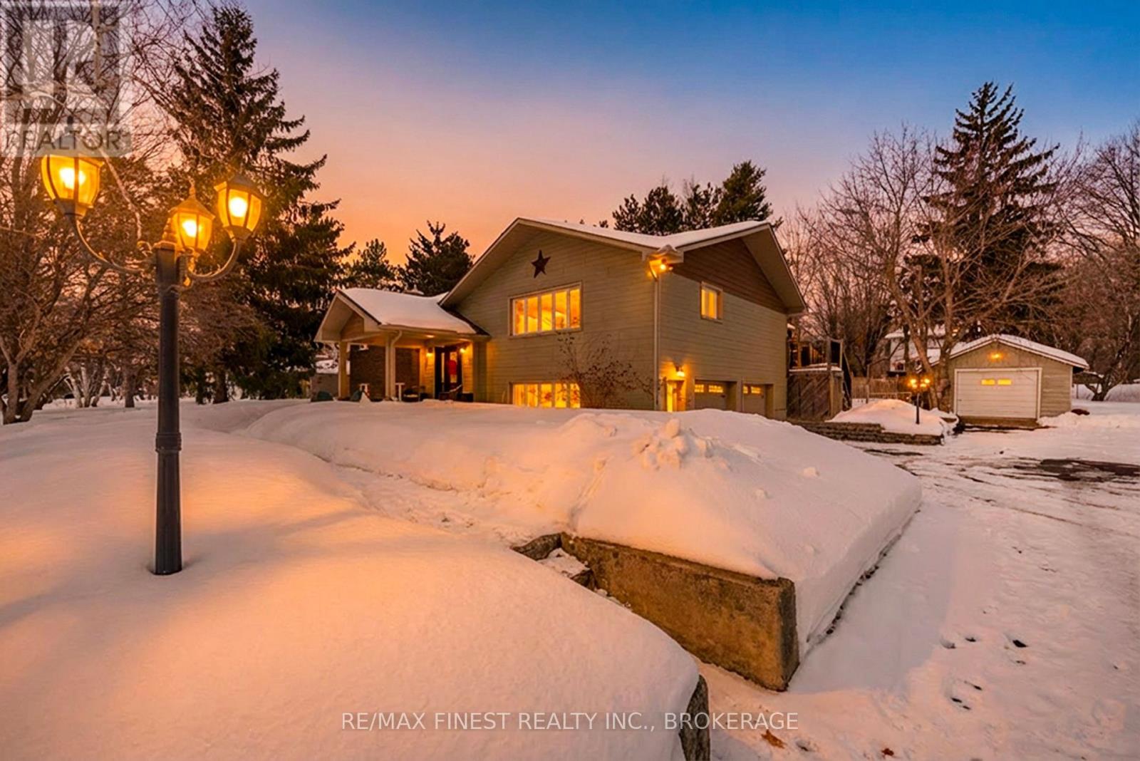 2518 Rideau Ferry Road, Drummond/north Elmsley, Ontario K7H 3C7 - Photo 1 - X12841316