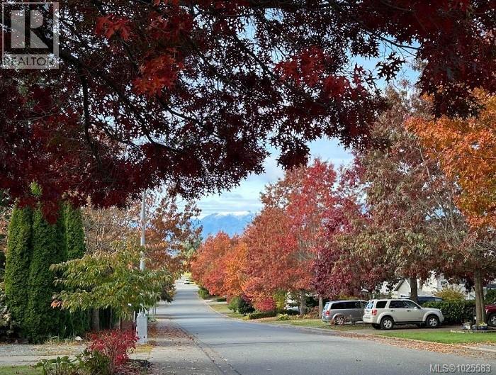 2260 Tamarack Dr, Courtenay, British Columbia  V9N 9C1 - Photo 2 - 1025583