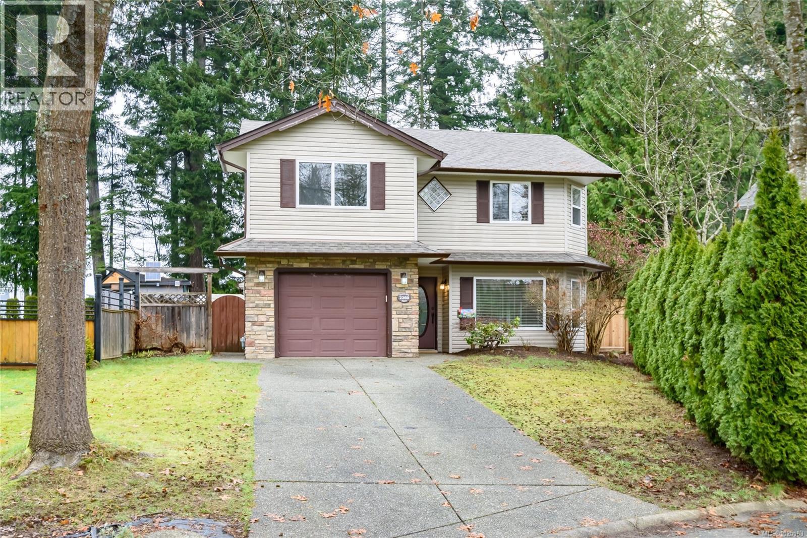 2260 Tamarack Dr, Courtenay, British Columbia