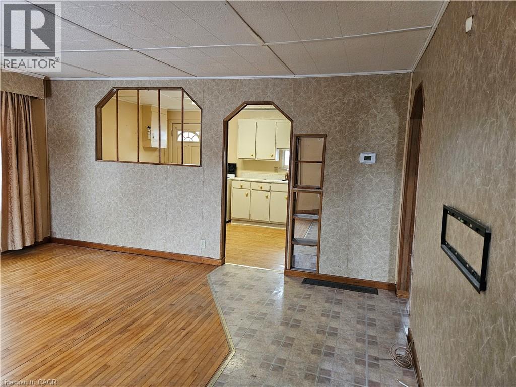 27 Hunter Street, Dundas, Ontario  L9H 1E5 - Photo 6 - 40807717