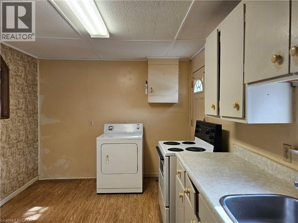 27 Hunter Street, Dundas, Ontario  L9H 1E5 - Photo 8 - 40807717