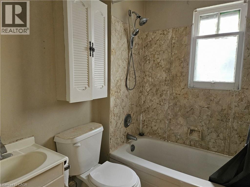 27 Hunter Street, Dundas, Ontario  L9H 1E5 - Photo 15 - 40807717