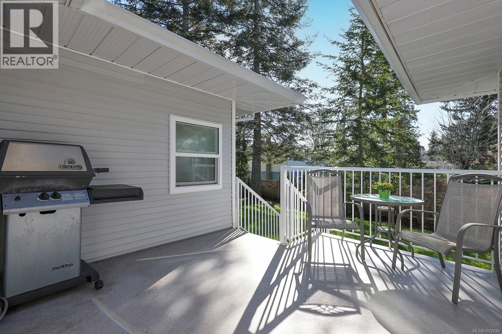 609 Totem Cres, Comox, British Columbia  V9M 3J8 - Photo 29 - 1027638