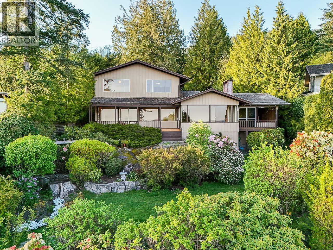 3898 SOUTHRIDGE AVENUE, West Vancouver, British Columbia