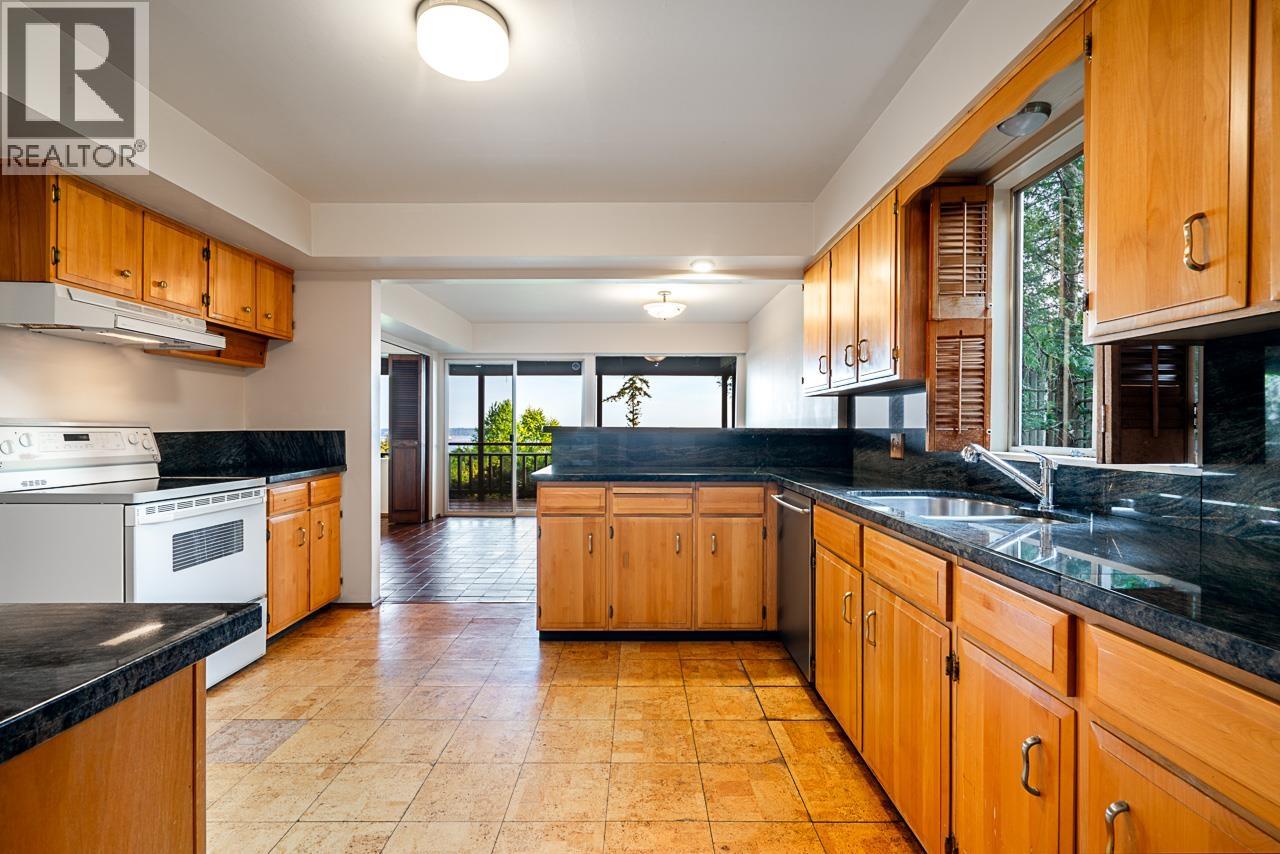 3898 Southridge Avenue, West Vancouver, British Columbia  V7V 3J1 - Photo 21 - R2997918