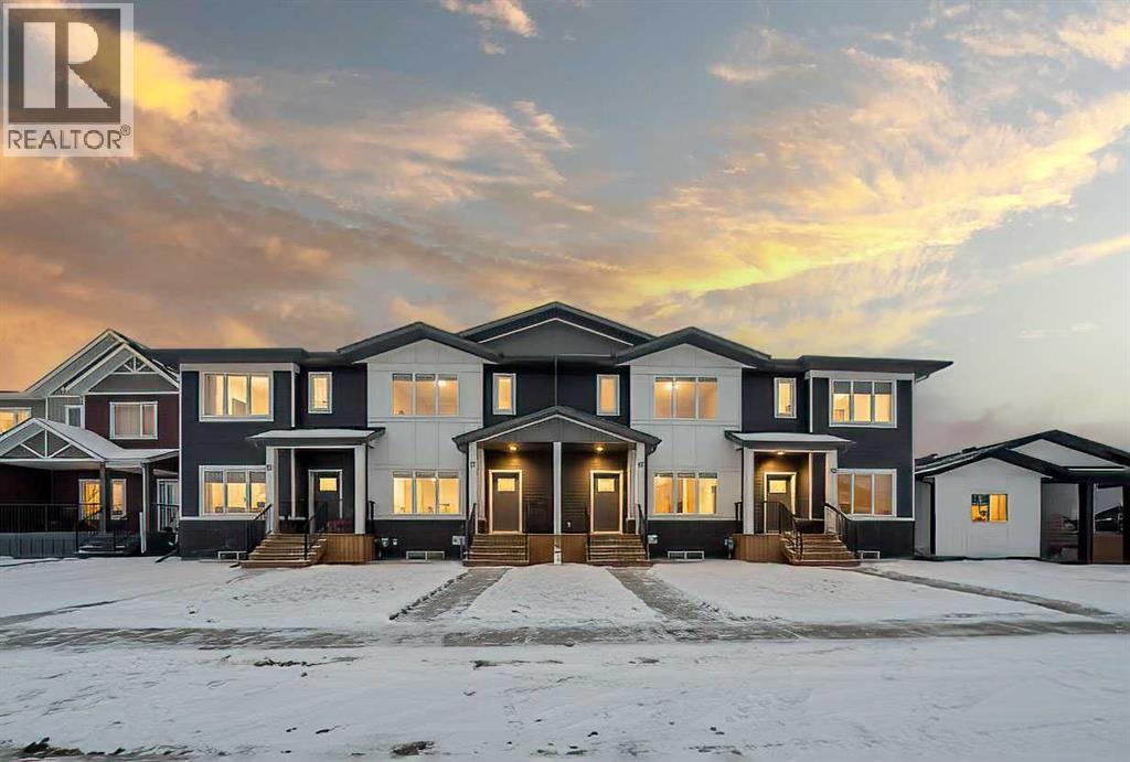 17 Gray Close, Sylvan Lake, Alberta  T4S 0W4 - Photo 1 - A2281956