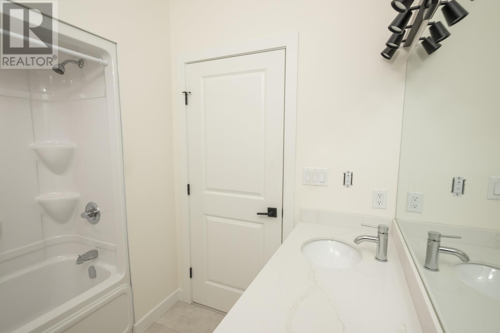 397 Empire Ave, Thunder Bay, Ontario  P7E 4S3 - Photo 25 - TB2600300