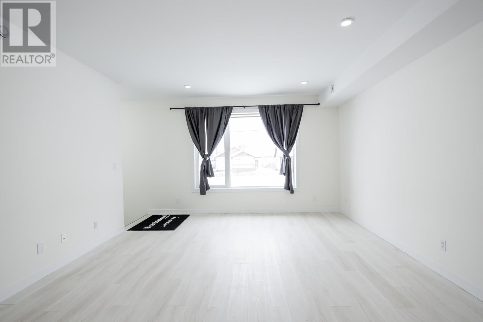 397 Empire Ave, Thunder Bay, Ontario  P7E 4S3 - Photo 3 - TB2600300