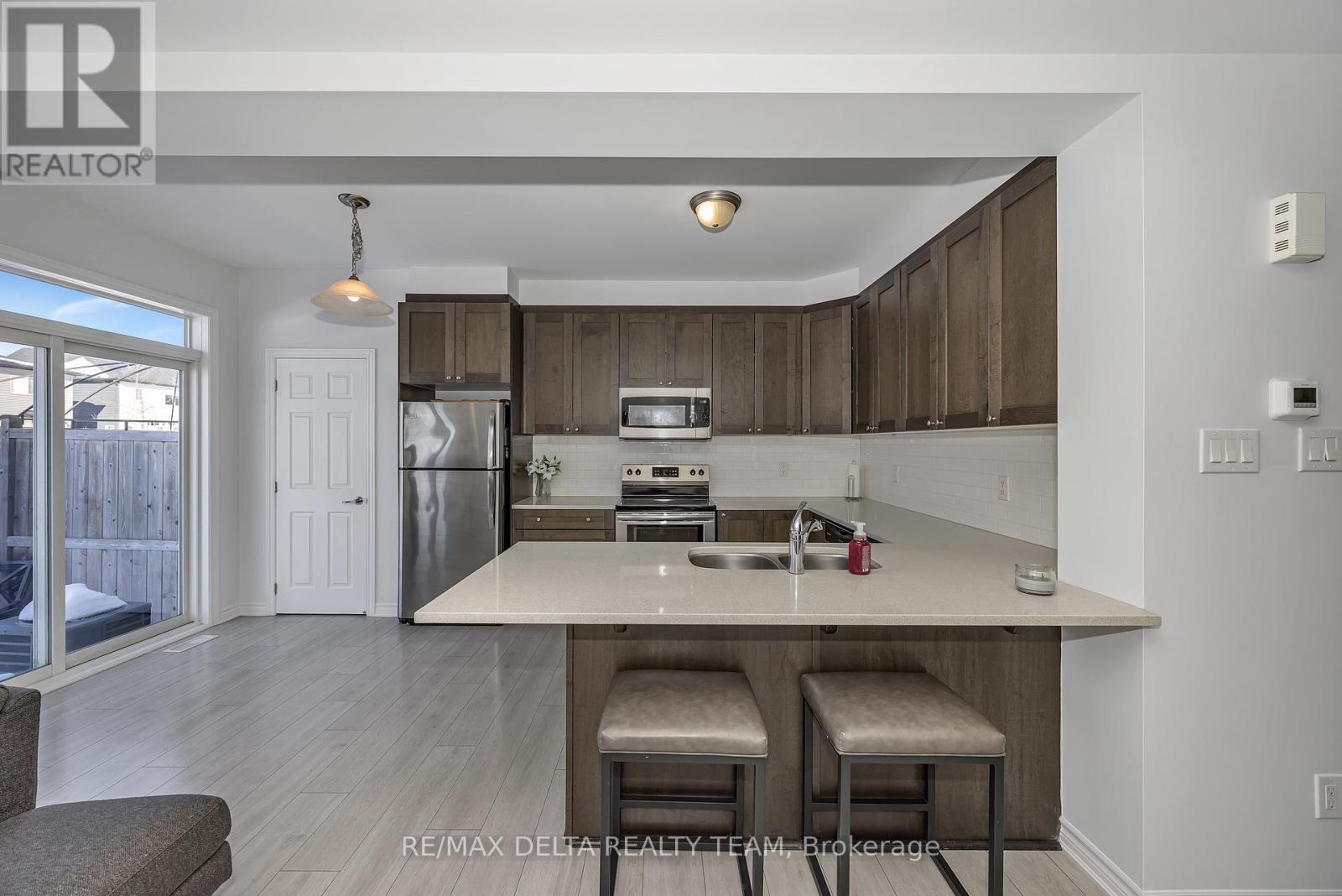 255 Willow Aster Circle, Ottawa, Ontario  K4A 1C7 - Photo 11 - X12841290