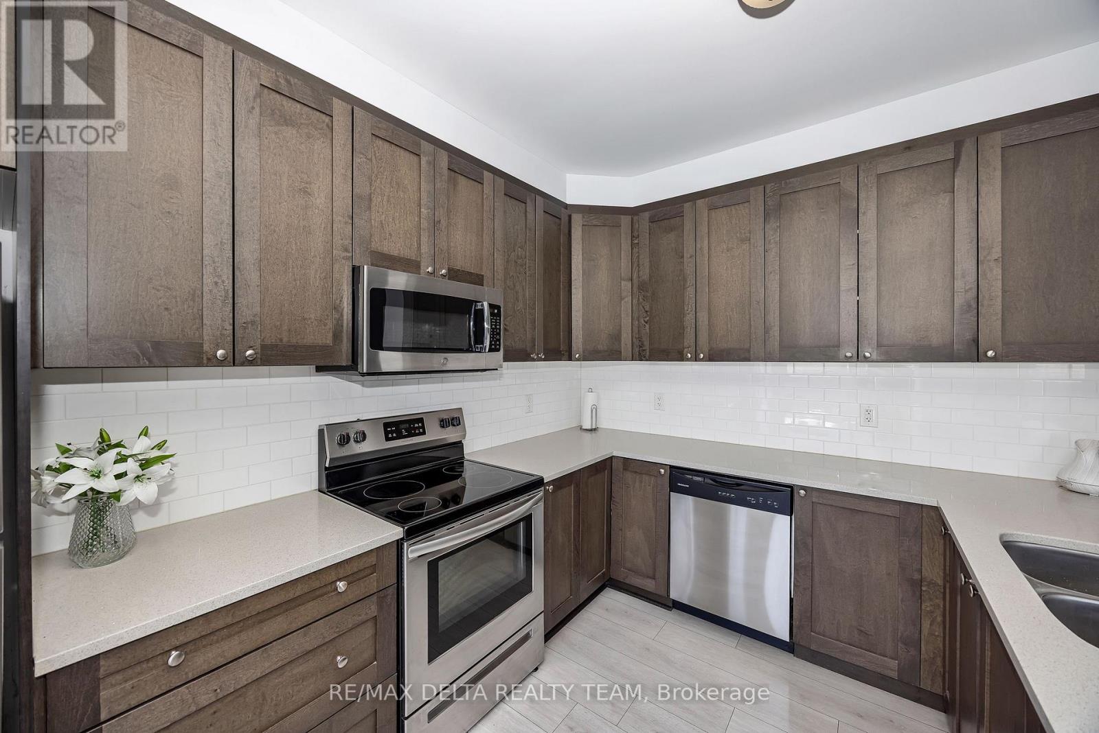 255 Willow Aster Circle, Ottawa, Ontario  K4A 1C7 - Photo 15 - X12841290