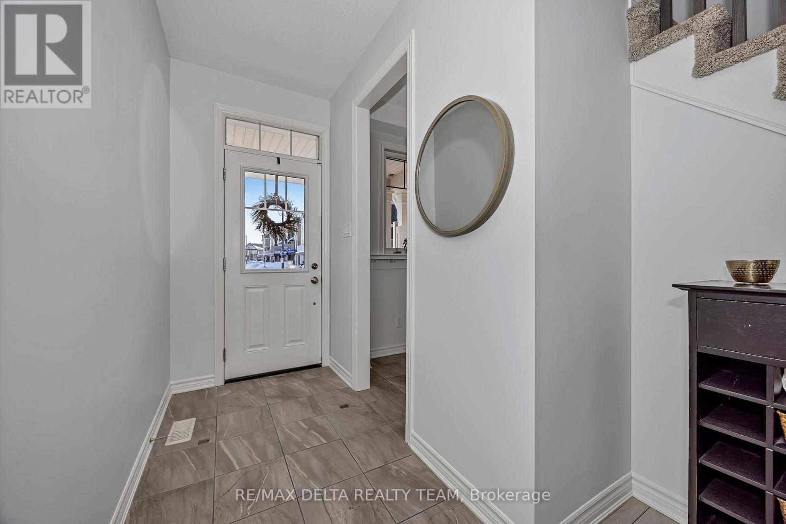 255 Willow Aster Circle, Ottawa, Ontario  K4A 1C7 - Photo 3 - X12841290