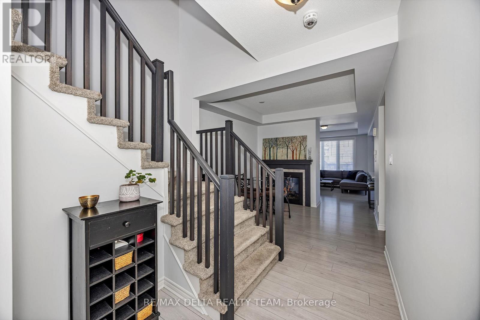 255 Willow Aster Circle, Ottawa, Ontario  K4A 1C7 - Photo 4 - X12841290