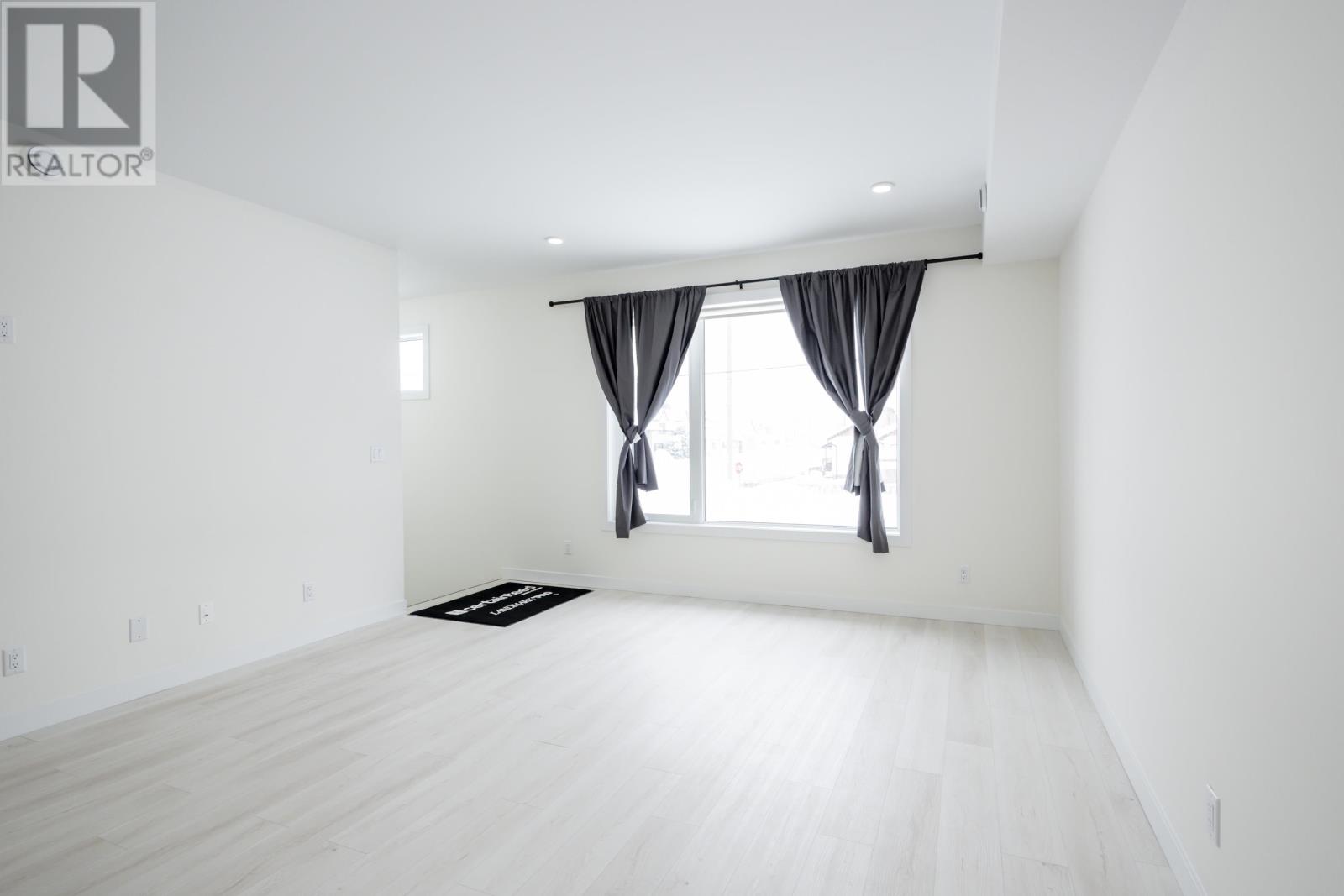 401 Empire Ave, Thunder Bay, Ontario  P7E 4S3 - Photo 4 - TB2600304