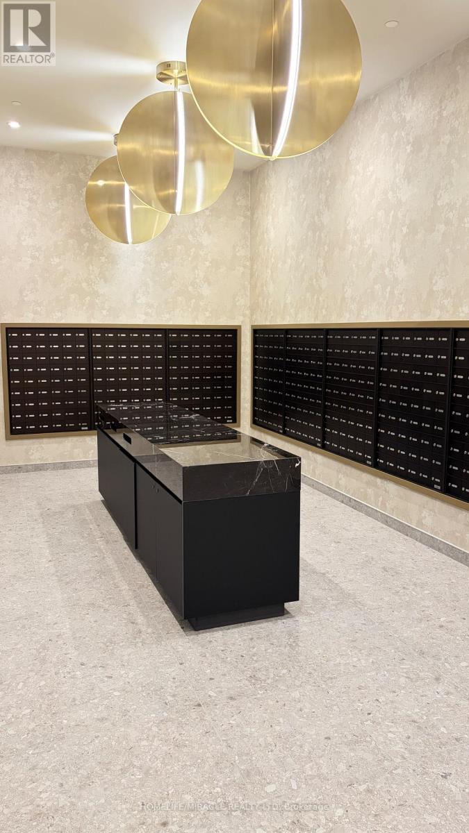 1019 - 180 Front Street E, Toronto, Ontario  M5A 0K9 - Photo 15 - C12836492