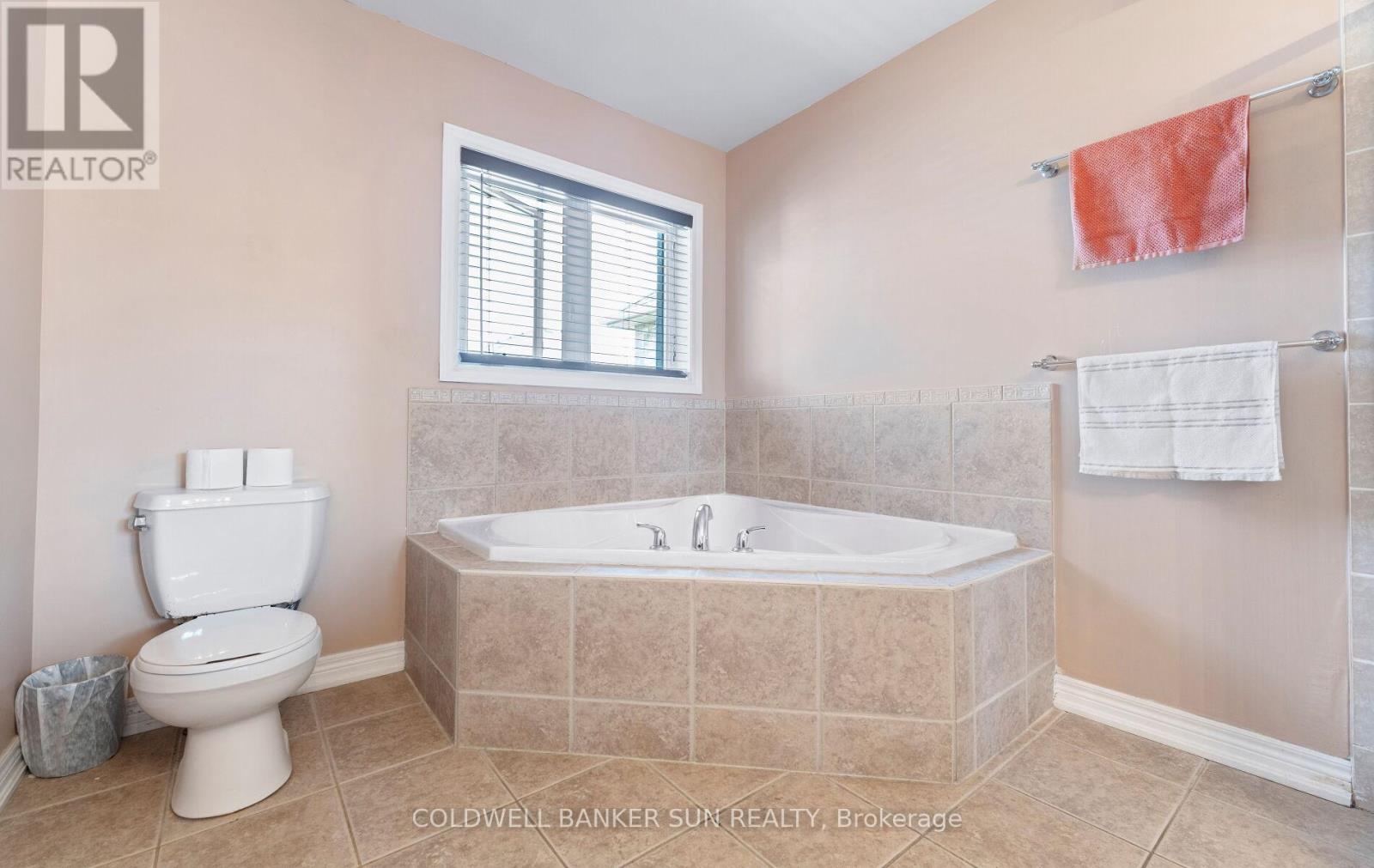 164 Canada Drive, Vaughan, Ontario  L4K 0K1 - Photo 25 - N12841094