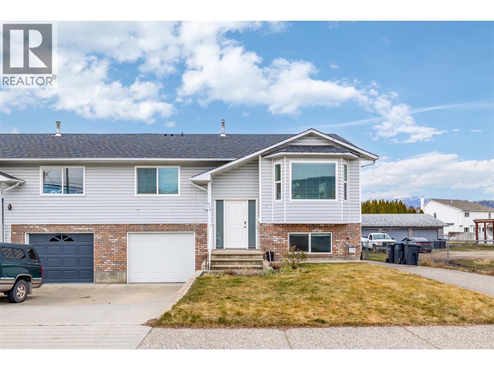 828 Hollywood Road S, Kelowna, British Columbia