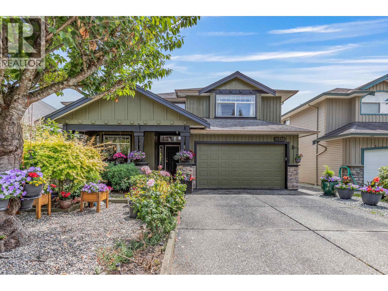 11728 CREEKSIDE STREET, Maple Ridge, British Columbia