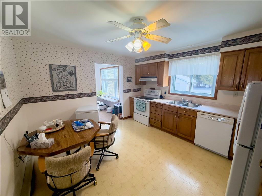 28 Doc Strain Drive, Gore Bay, Ontario  P0P 1H0 - Photo 12 - 2126559