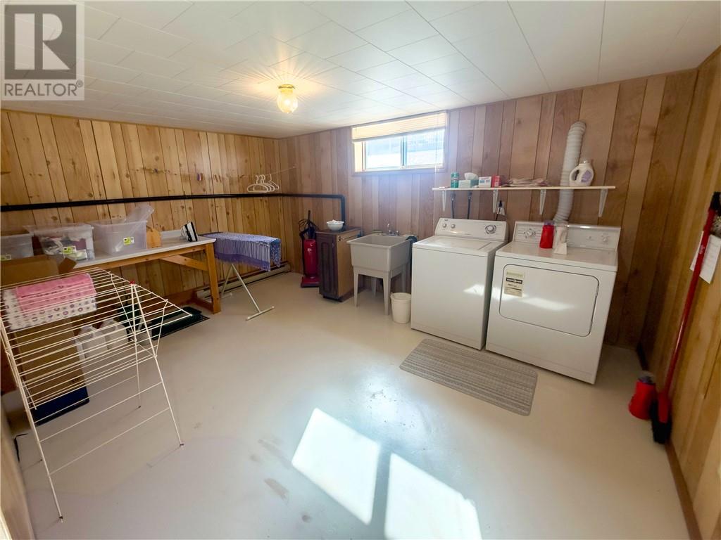 28 Doc Strain Drive, Gore Bay, Ontario  P0P 1H0 - Photo 24 - 2126559