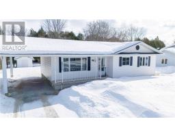 28 Doc Strain Drive, Gore Bay, Ontario