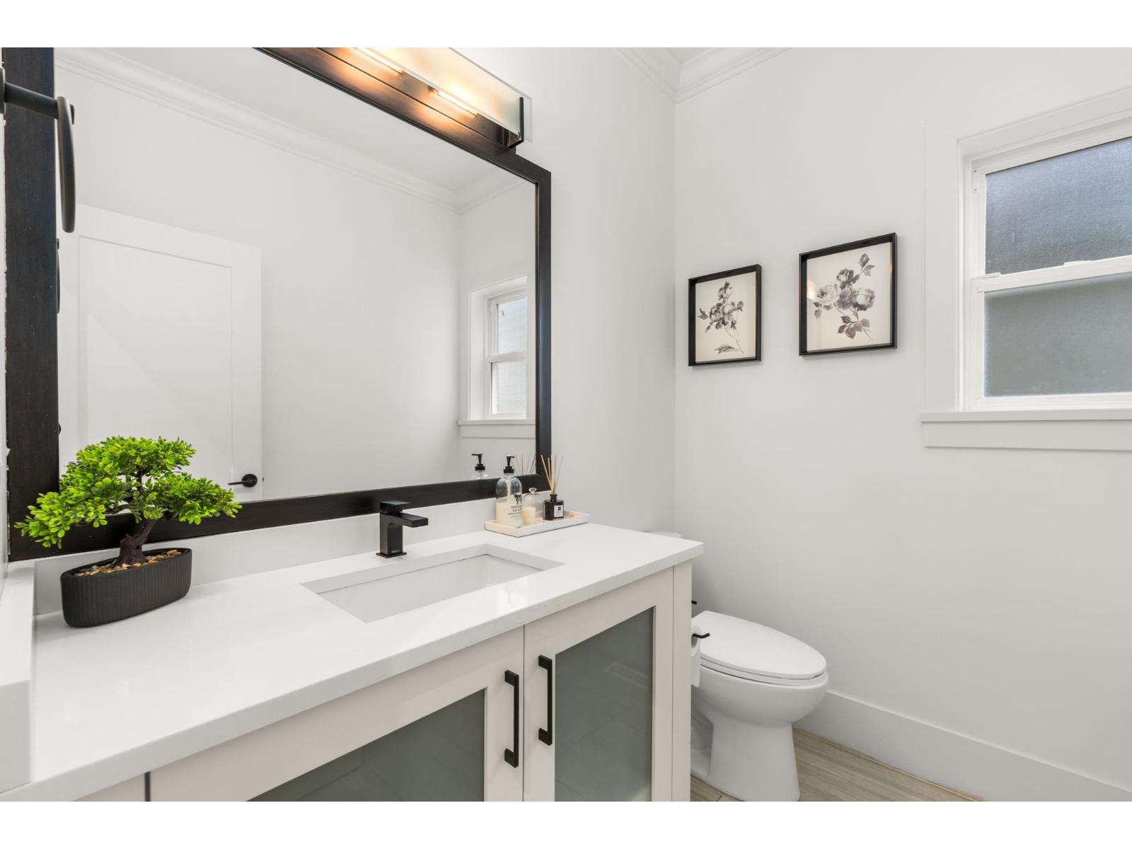 17366 0b Avenue, Surrey, British Columbia  V3Z 8L2 - Photo 6 - R3088732