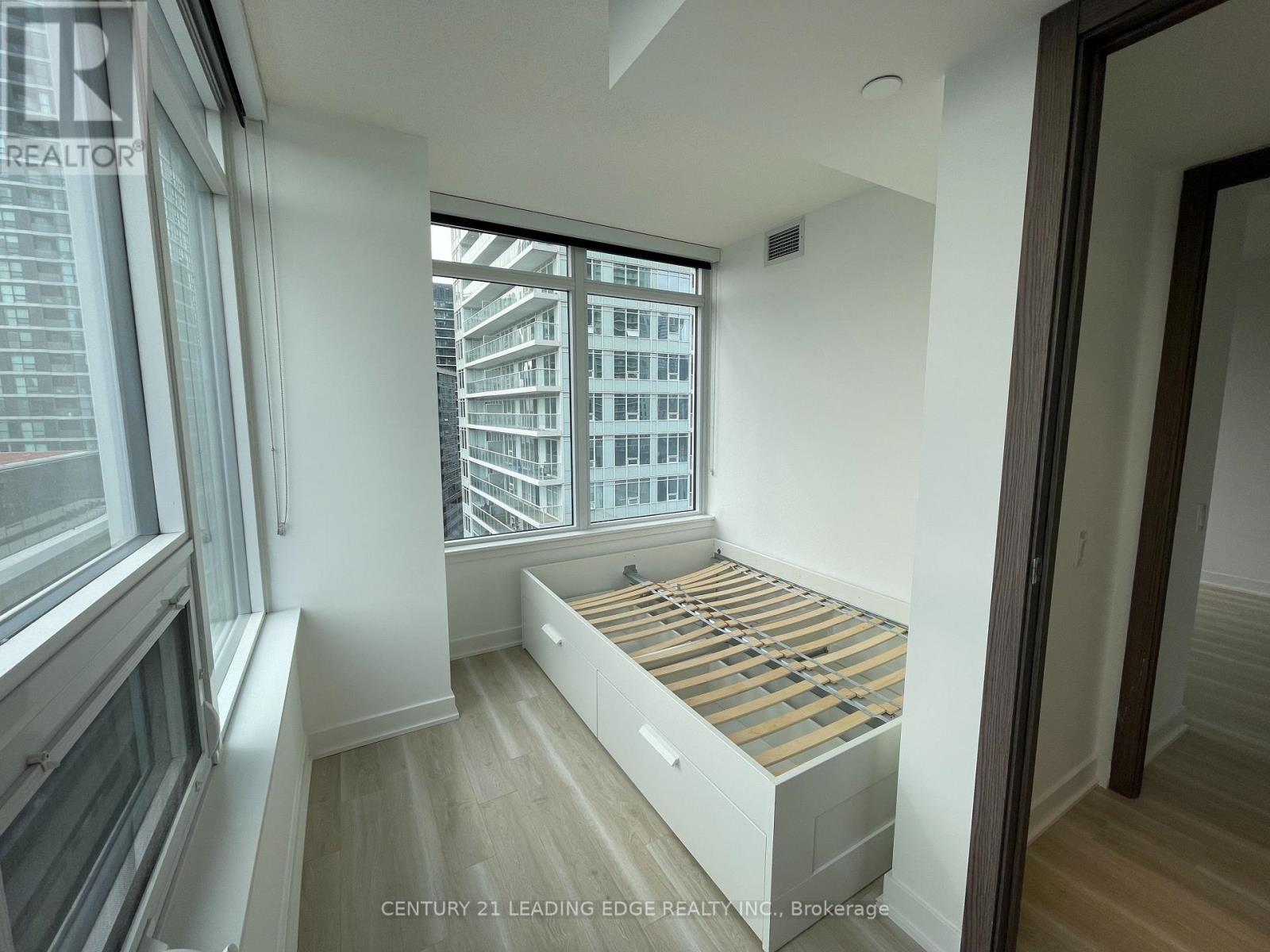 1502 - 17 Bathurst Street, Toronto, Ontario  M5V 1A5 - Photo 15 - C12841266