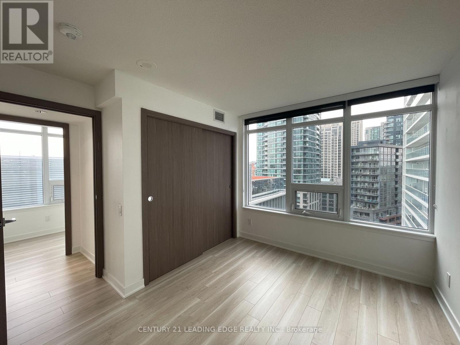 1502 - 17 Bathurst Street, Toronto, Ontario  M5V 1A5 - Photo 19 - C12841266