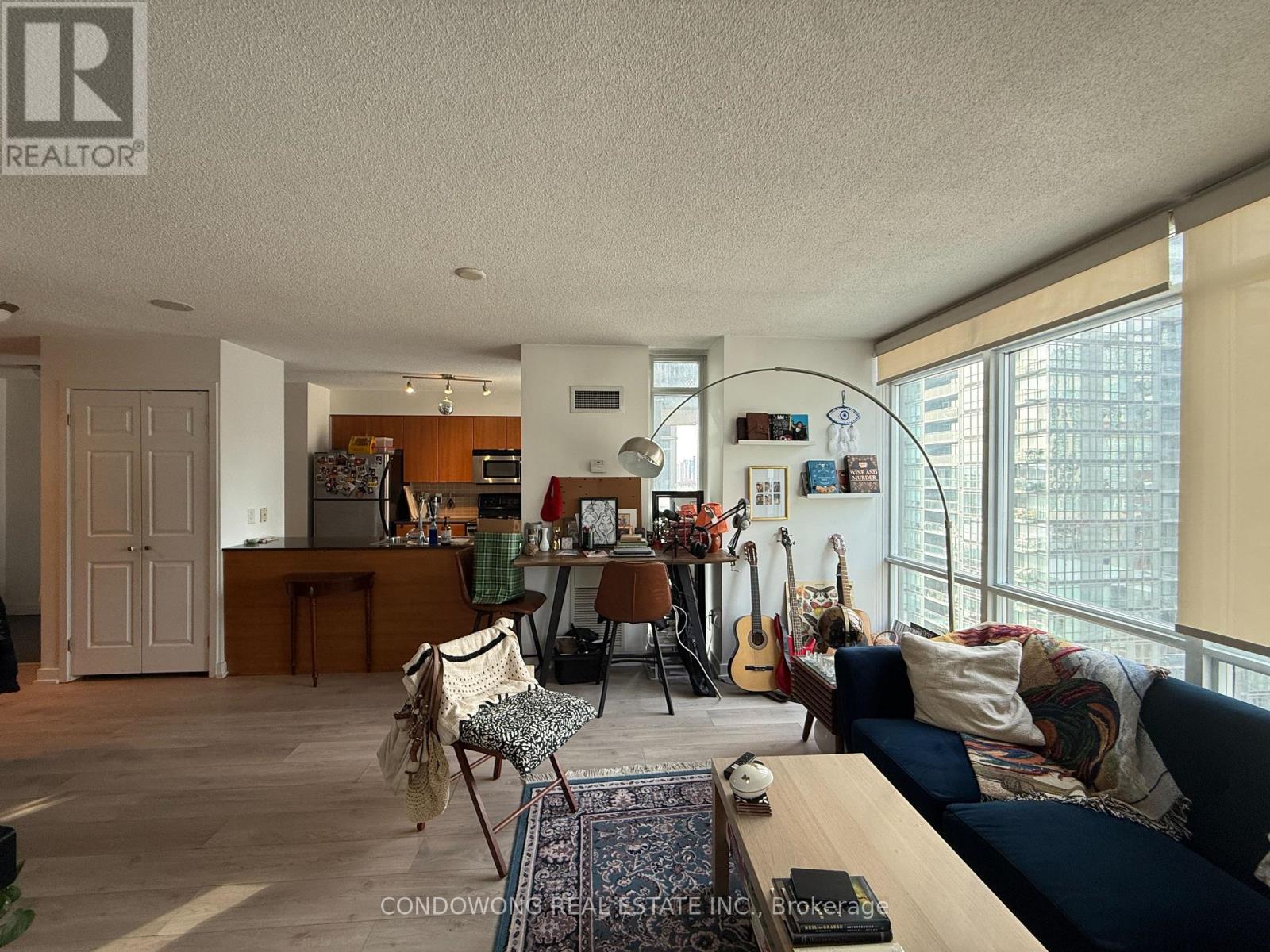 1206 - 11 Brunel Court, Toronto, Ontario  M5V 3Y3 - Photo 5 - C12841278