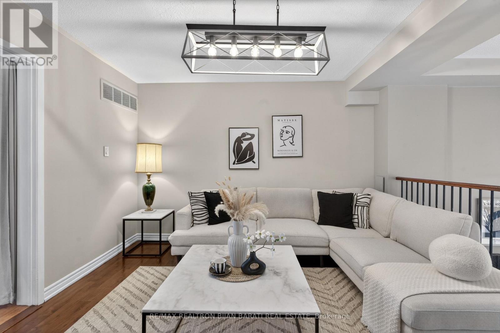 79 Scenic Mill Way, Toronto, Ontario  M2L 1S9 - Photo 11 - C12841310