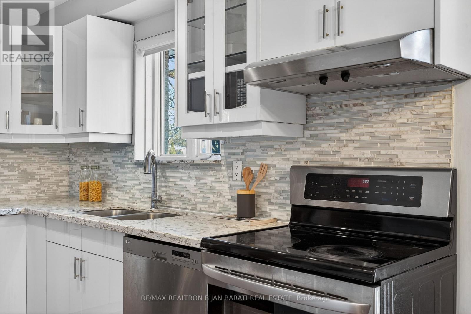 79 Scenic Mill Way, Toronto, Ontario  M2L 1S9 - Photo 23 - C12841310