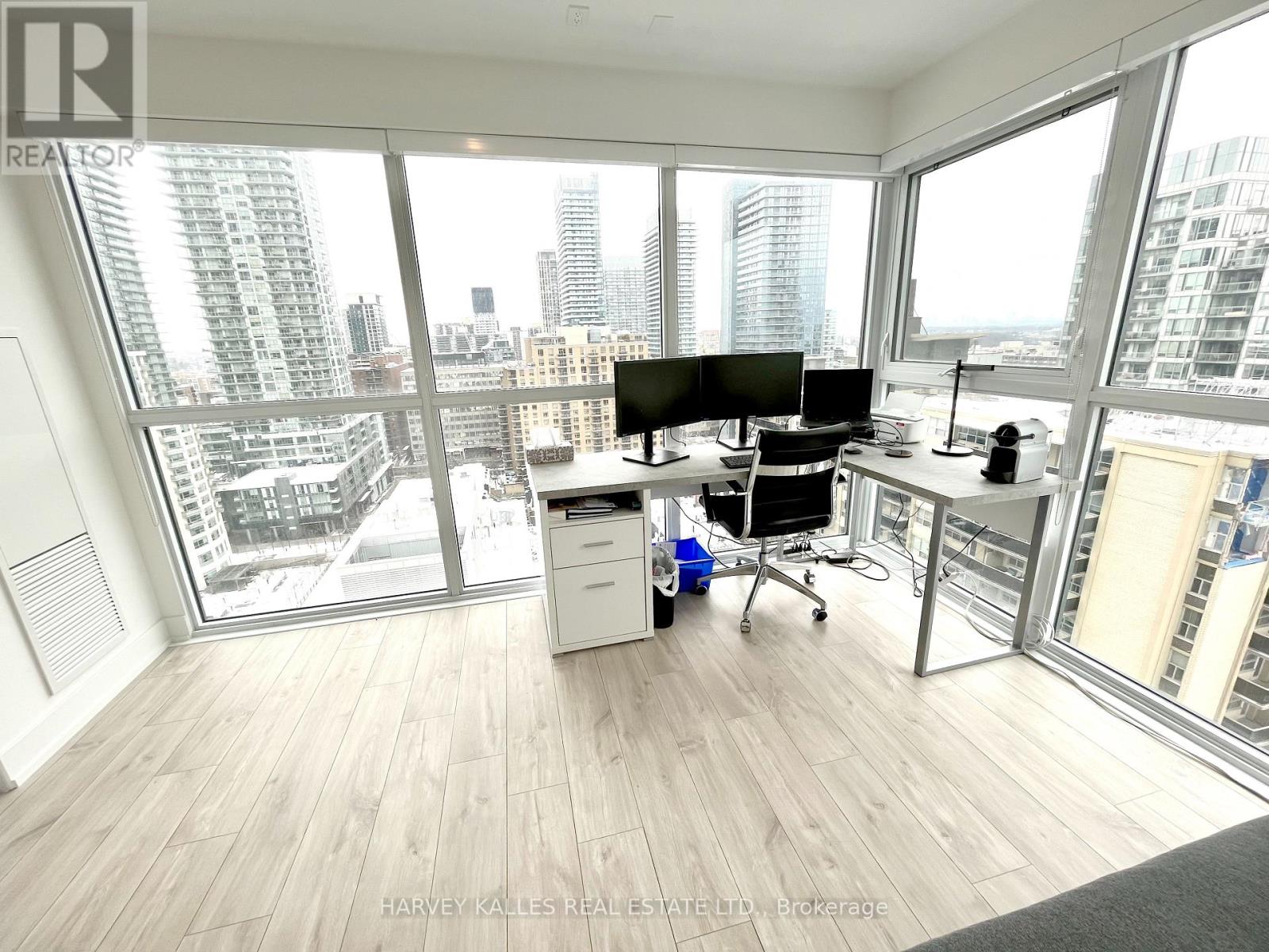 1609 - 11 Lillian Street, Toronto, Ontario  M4S 2H7 - Photo 12 - C12841320