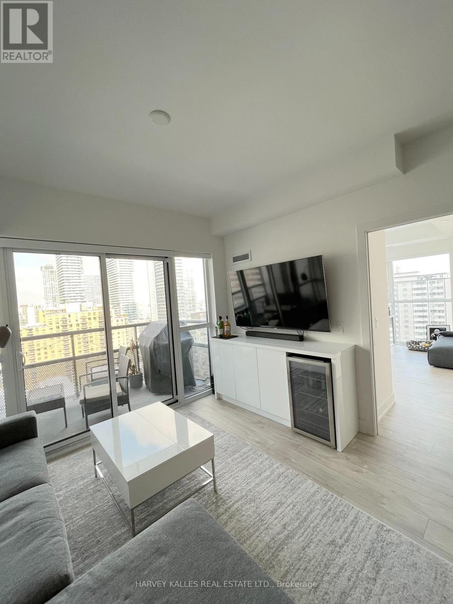 1609 - 11 Lillian Street, Toronto, Ontario  M4S 2H7 - Photo 5 - C12841320