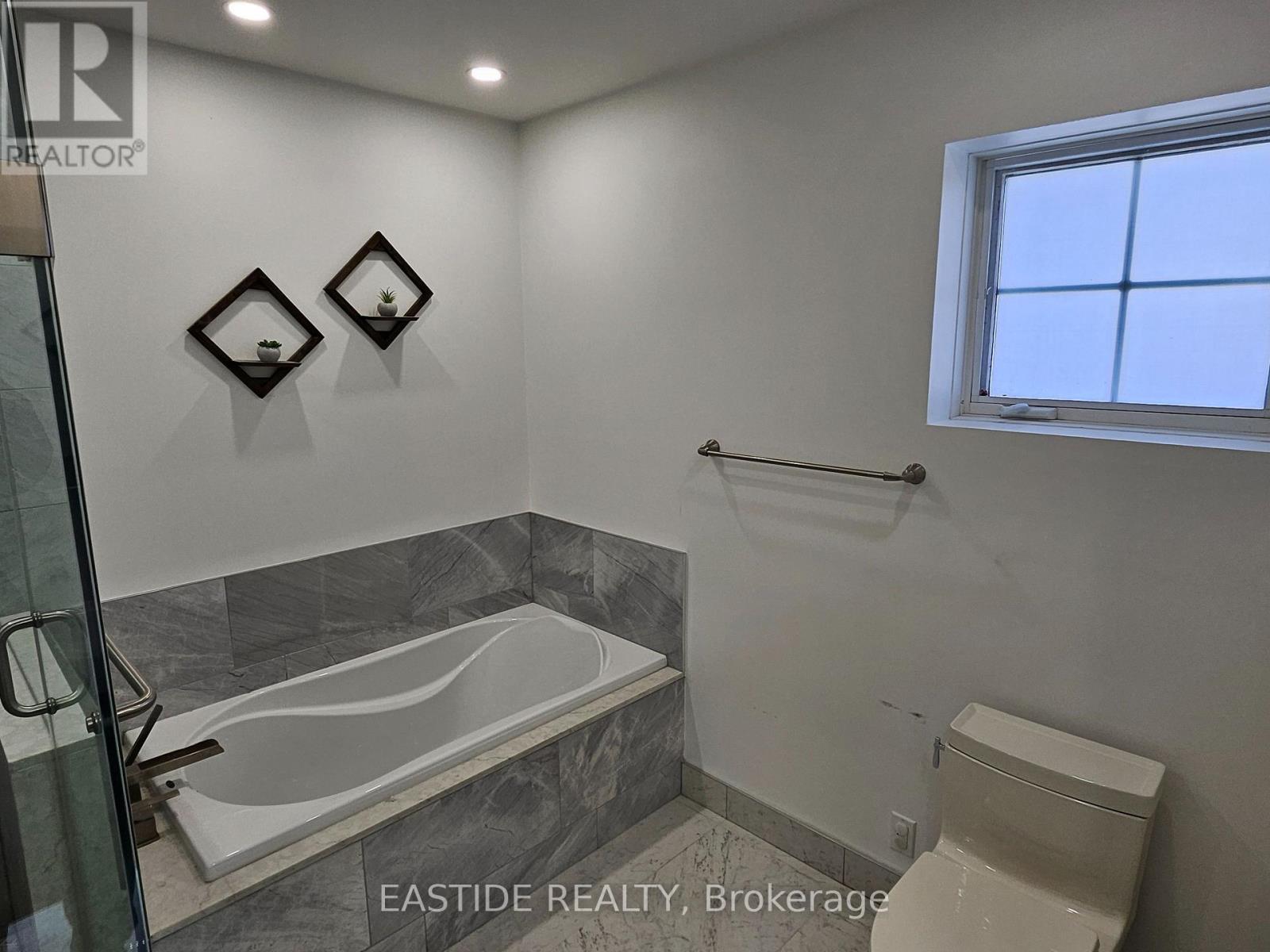 213 - 17 Barberry Place, Toronto, Ontario  M2K 3E2 - Photo 28 - C12841368