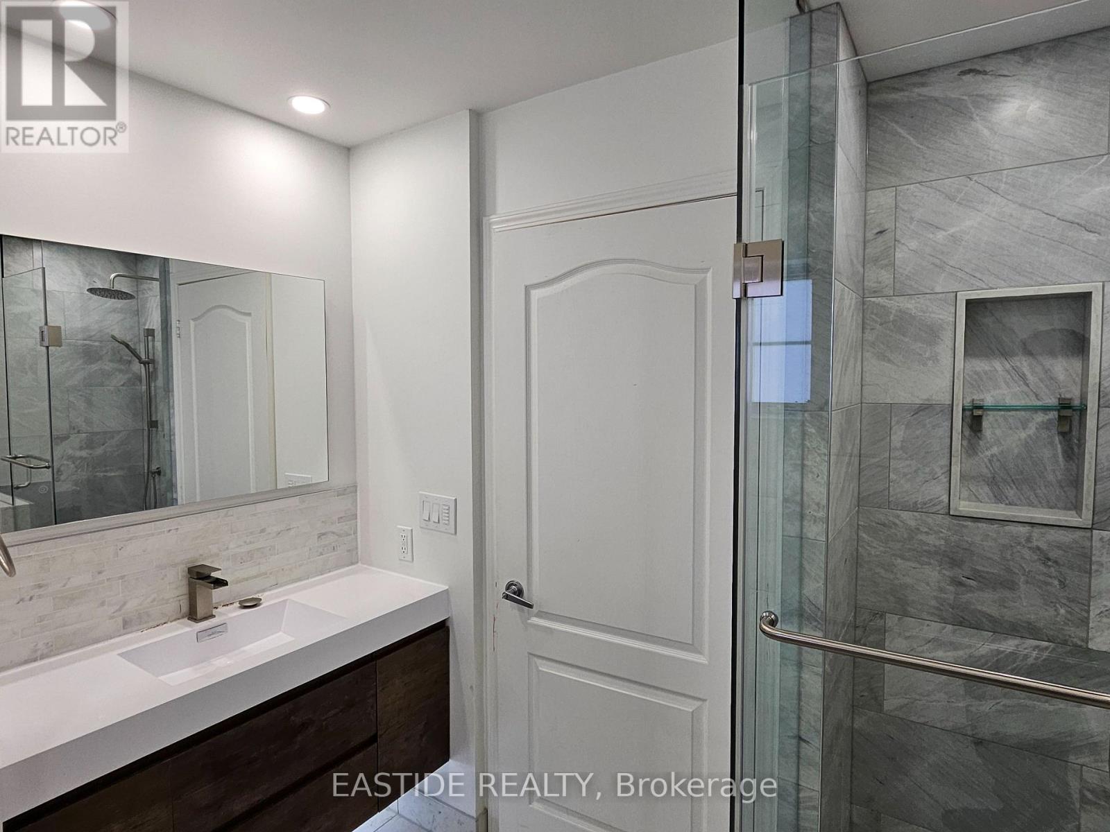 213 - 17 Barberry Place, Toronto, Ontario  M2K 3E2 - Photo 30 - C12841368