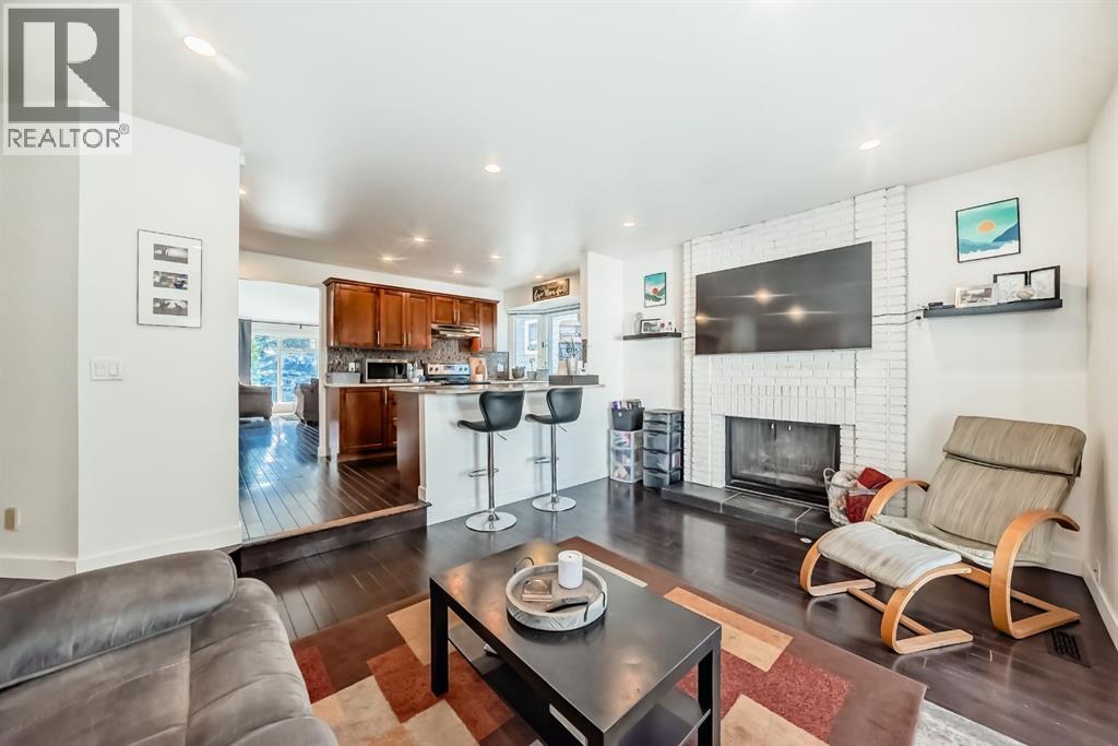 208 Woodbine Boulevard Sw, Calgary, Alberta  T2W 4K5 - Photo 17 - A2288115