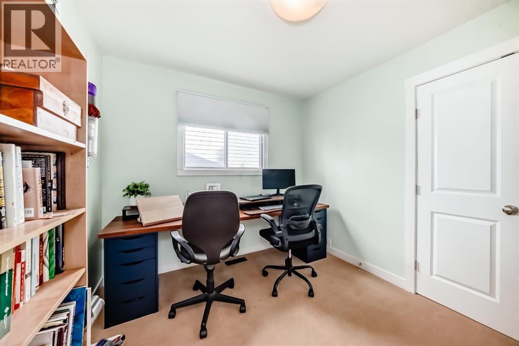 208 Woodbine Boulevard Sw, Calgary, Alberta  T2W 4K5 - Photo 25 - A2288115