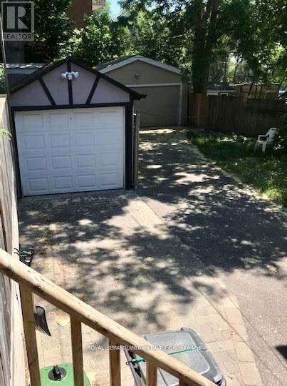 353 Waverley Road, Toronto, Ontario  M4L 3T5 - Photo 7 - E12841300