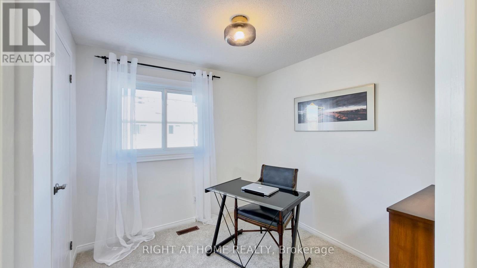 25 Macintyre Lane, Ajax, Ontario  L1T 3X4 - Photo 14 - E12841312