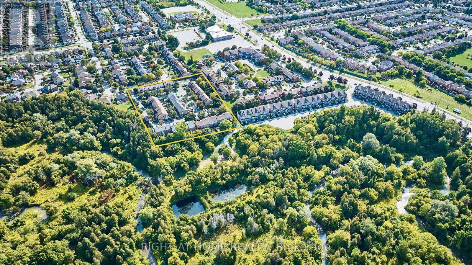 25 Macintyre Lane, Ajax, Ontario  L1T 3X4 - Photo 4 - E12841312