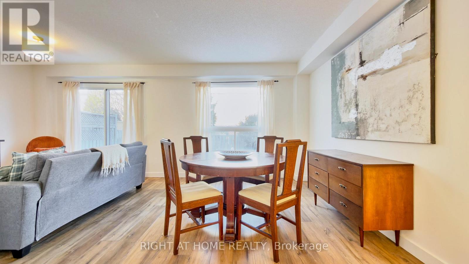 25 Macintyre Lane, Ajax, Ontario  L1T 3X4 - Photo 7 - E12841312