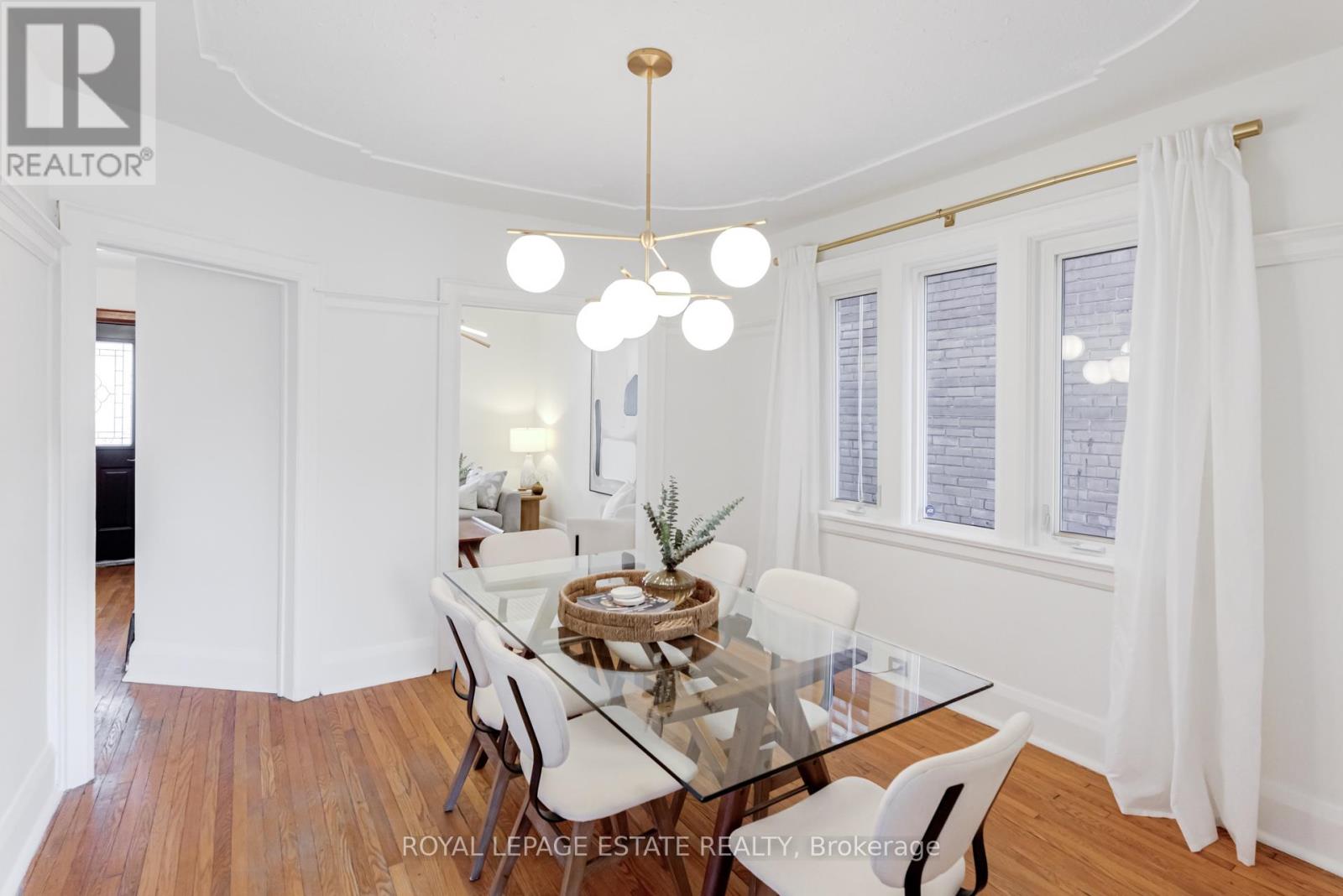 46 Thyra Avenue, Toronto, Ontario  M4C 5G5 - Photo 13 - E12841342