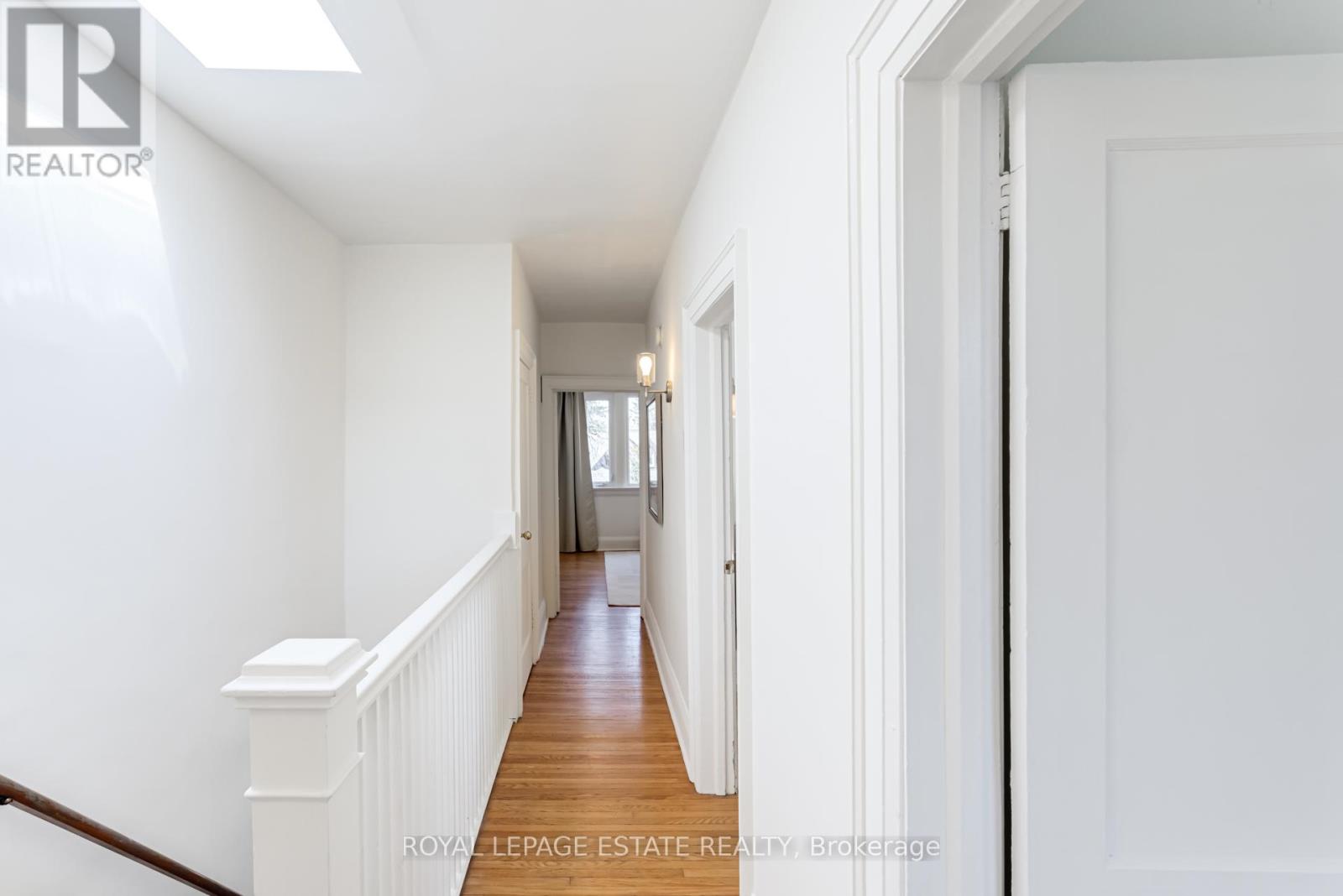 46 Thyra Avenue, Toronto, Ontario  M4C 5G5 - Photo 22 - E12841342