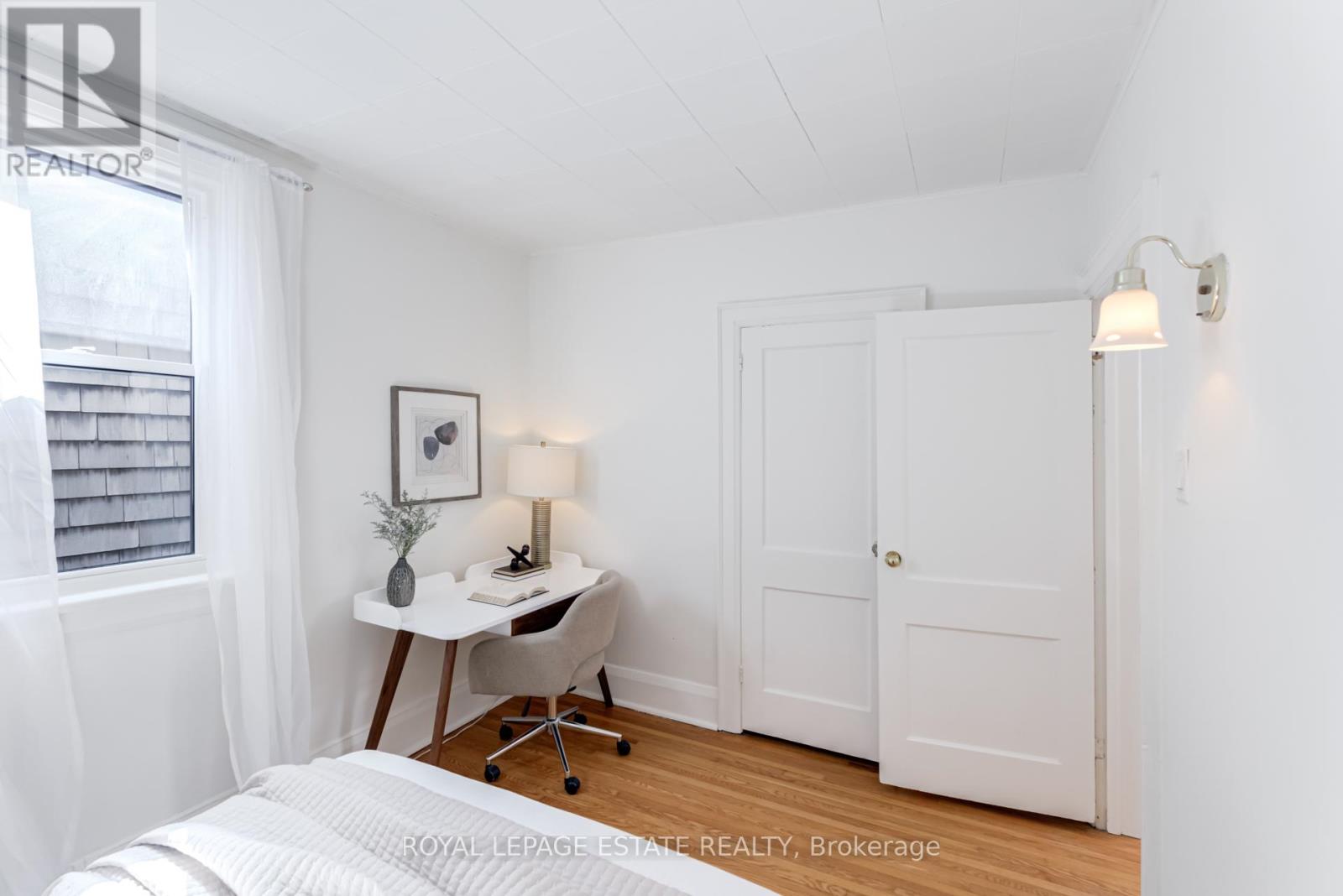 46 Thyra Avenue, Toronto, Ontario  M4C 5G5 - Photo 31 - E12841342