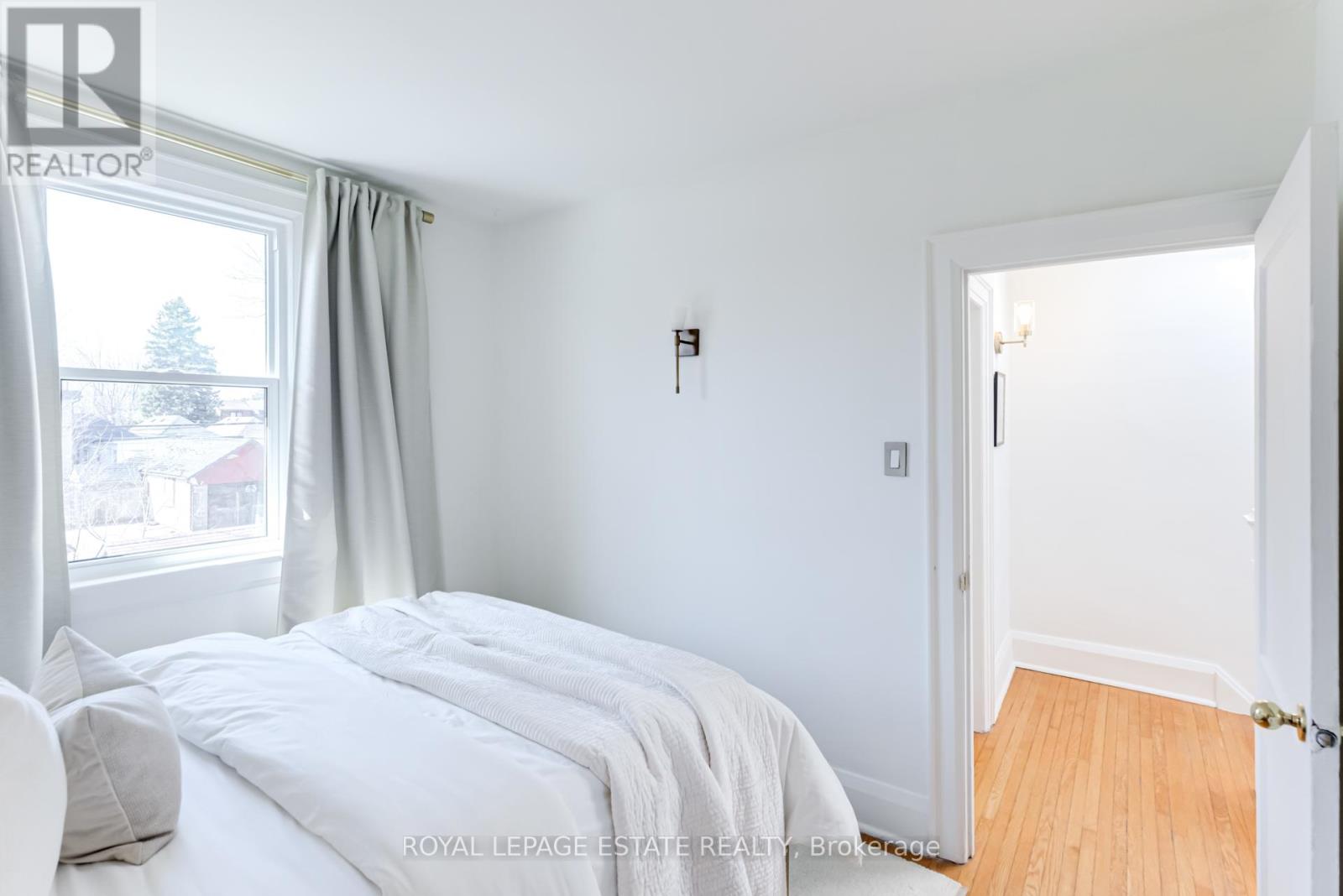 46 Thyra Avenue, Toronto, Ontario  M4C 5G5 - Photo 33 - E12841342