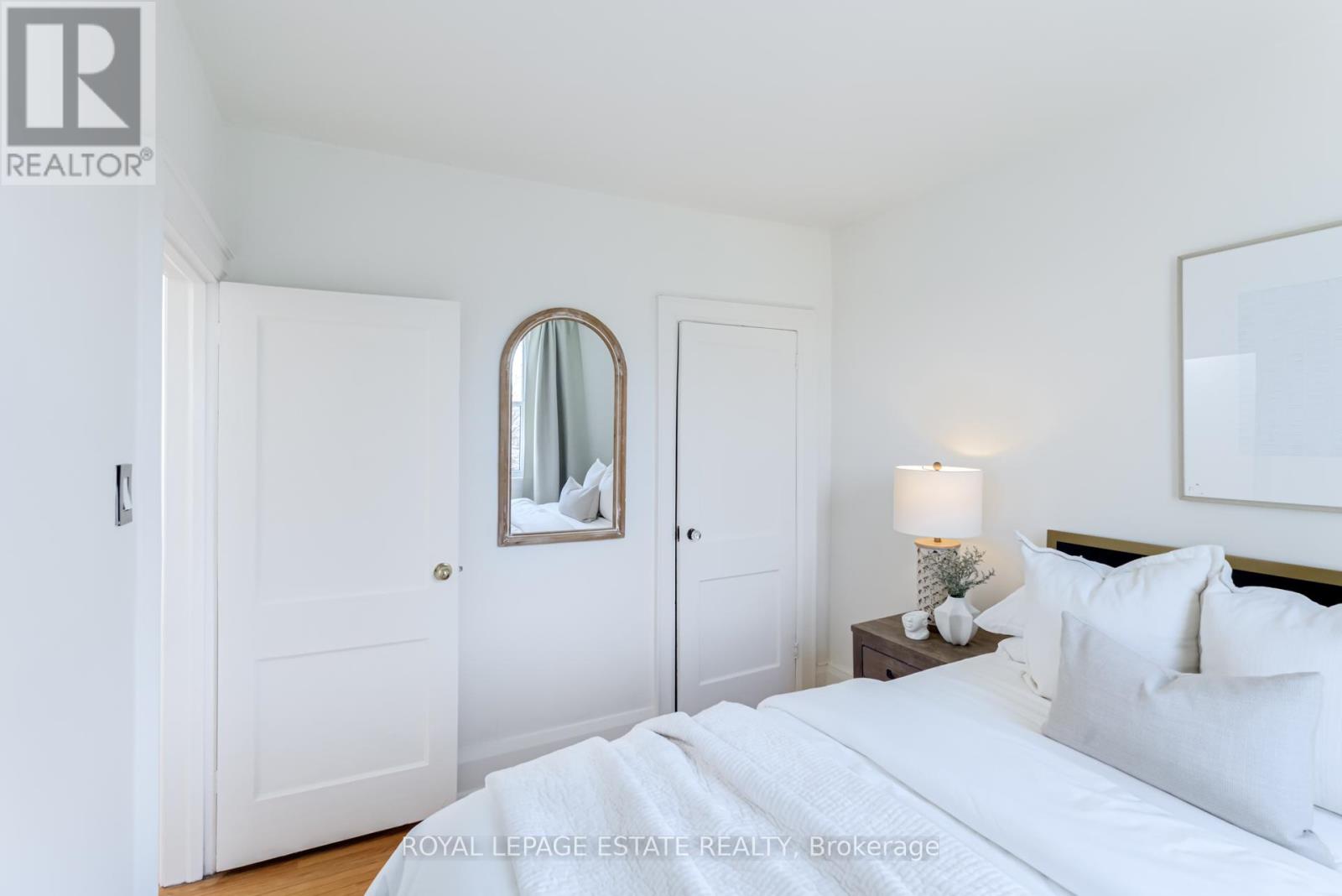 46 Thyra Avenue, Toronto, Ontario  M4C 5G5 - Photo 34 - E12841342