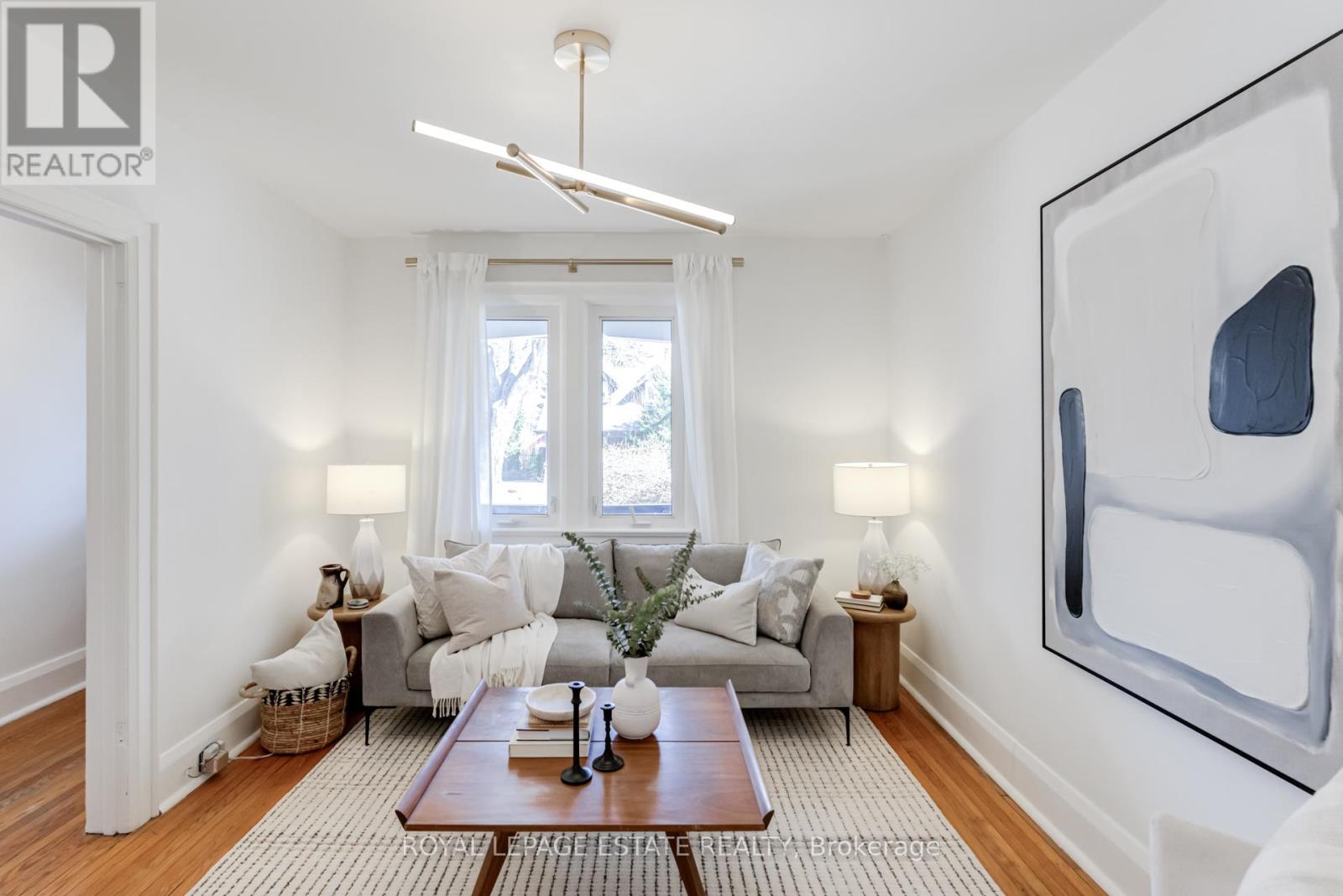 46 Thyra Avenue, Toronto, Ontario  M4C 5G5 - Photo 9 - E12841342