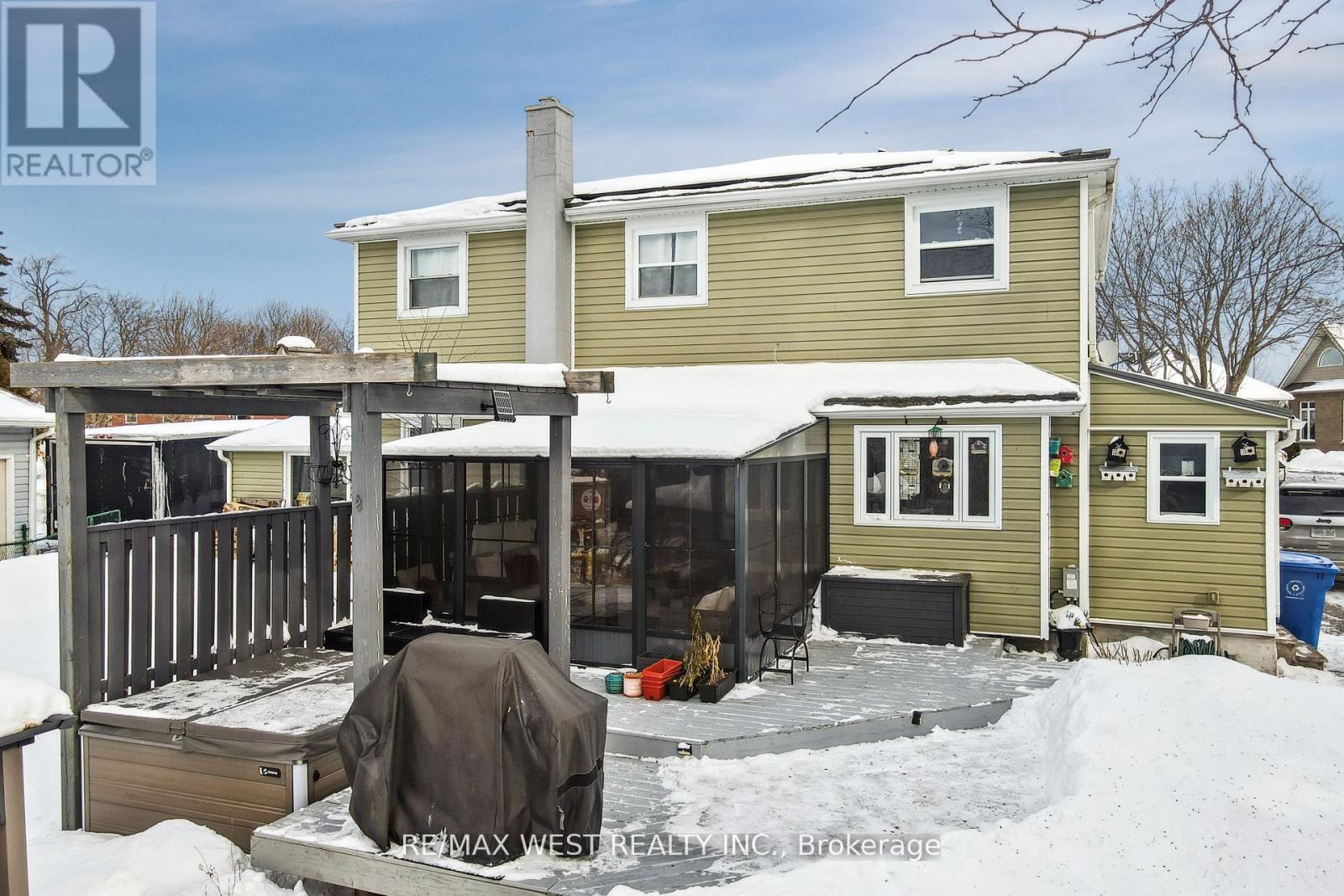 30 Quiet Heights Lane, Georgina, Ontario  L4P 3C8 - Photo 17 - N12841314