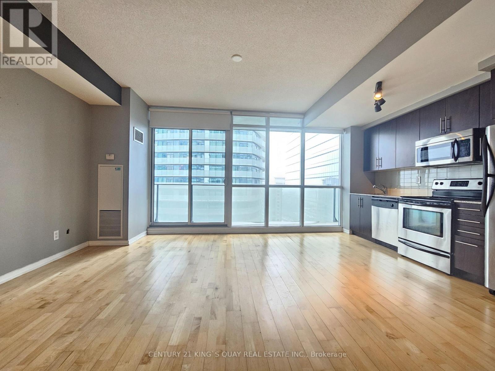 3011 - 55 Bremner Boulevard, Toronto, Ontario  M5J 0A6 - Photo 4 - C12840784