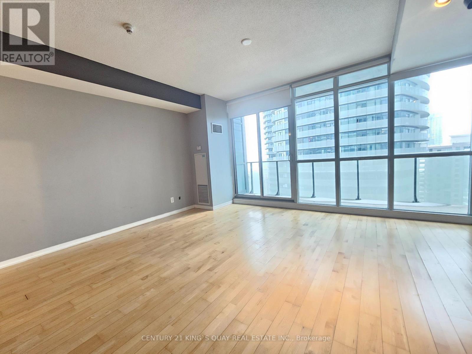 3011 - 55 Bremner Boulevard, Toronto, Ontario  M5J 0A6 - Photo 6 - C12840784