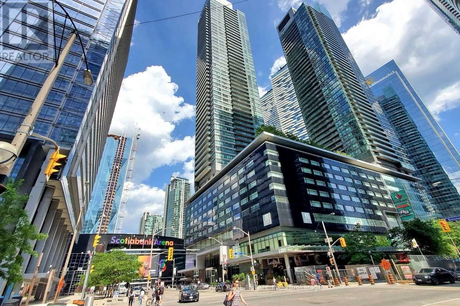 3011 - 55 Bremner Boulevard, Toronto, Ontario  M5J 0A6 - Photo 1 - C12840784